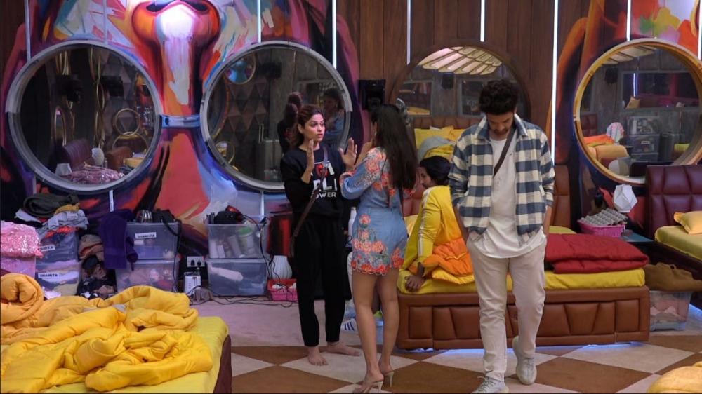 The Weekend Leader - Bigg Boss 15': Tejasswi, Shamita to fight for house captaincy